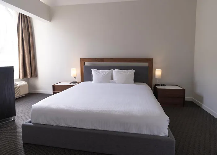 Adara Hotel